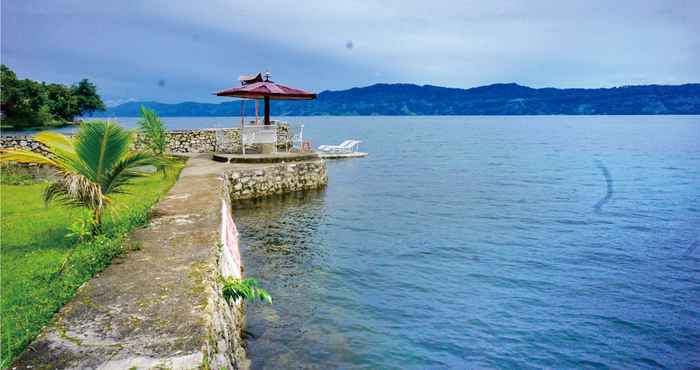 Atraksi di Area Sekitar Pandu Lakeside Hotel Tuktuk