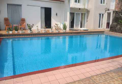 Swimming Pool Aryani Suites Syariah