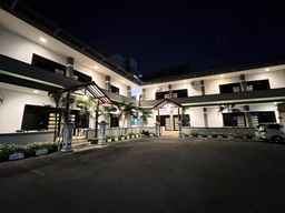 Hotel Putri Sari, SGD 31