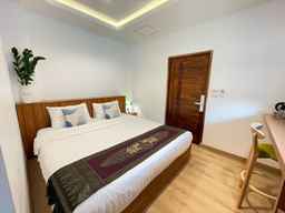 Ashi Poshtel, Rp 272.802