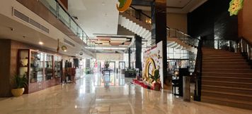 Lobi 3 Grand Antares Hotel