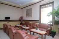 Lobby Urbanview Hotel Dedy Jaya Brebes