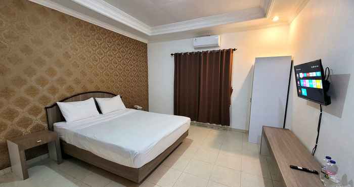 Bedroom Tjiptorini Jaya Hotel