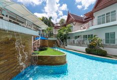 สระว่ายน้ำ 4 Phunawa Resort 