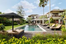 Swimming Pool Villa Uma Nina by Nakula