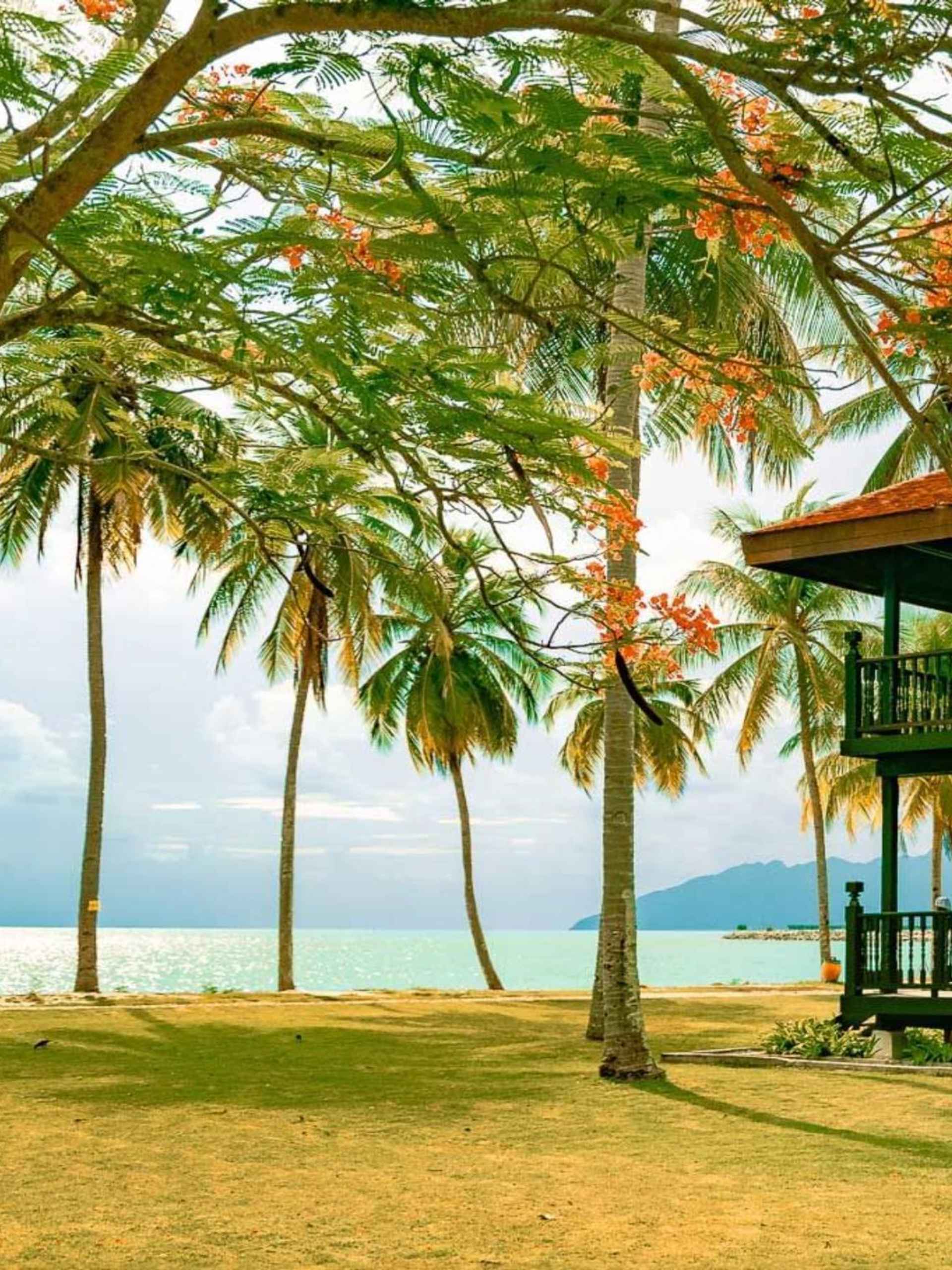 Exterior Pelangi Beach Resort & Spa Langkawi