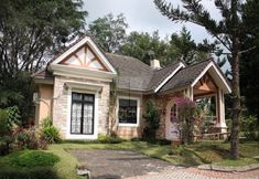 CleanAccommodation 5 Villa Kota Bunga Vinca