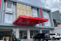 ภายนอกอาคาร RedDoorz Premium @ Jalan Diponegoro Lampung