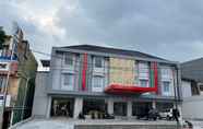 Exterior 7 RedDoorz Premium @ Jalan Diponegoro Lampung
