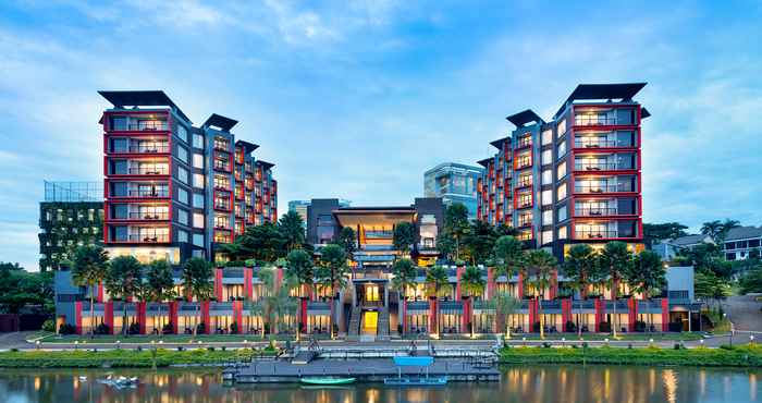 Luar Bangunan ASTON Sentul Lake Resort & Conference Center