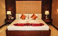 Kamar Tidur 7 Sutan Raja Hotel & Convention Centre Amurang