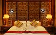 Kamar Tidur 6 Sutan Raja Hotel & Convention Centre Amurang