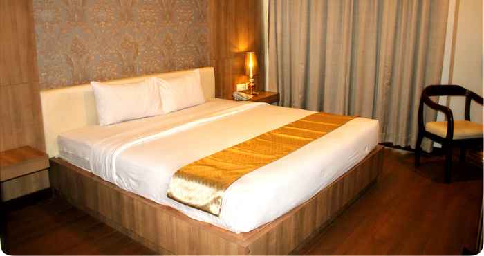 Kamar Tidur Sutan Raja Hotel & Convention Centre Amurang