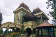 บาร์ คาเฟ่ และเลานจ์ Villa Kota Bunga Anggrek 