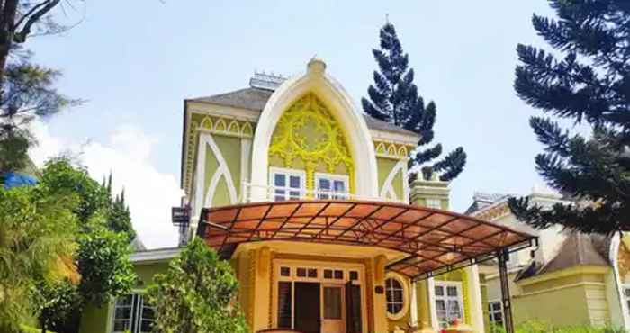 Exterior Villa Kota Bunga Anggrek 