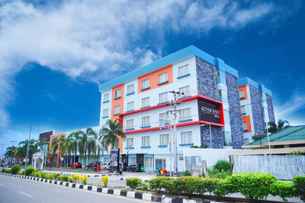 Sutan Raja Hotel & Convention Centre Palu, Rp 847.783