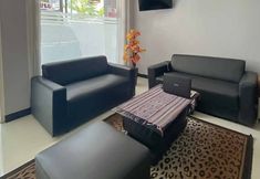 Lobby 3 Losmen Family Syariah Bypass Juanda Mitra RedDoorz