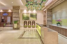 Lobby Belmont Hotel Manila near NAIA Terminal 3 MNL