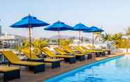 Hồ bơi 2 Days Inn by Wyndham Patong Beach Phuket