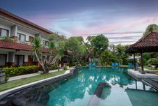 スイミングプール Hotel Sinar Bali Legian