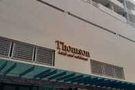 Luar Bangunan Thomson Hotel Huamark