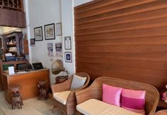Lobby 3 Rustic Guest House