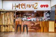 Lobi OYO 210 Hotel Five 2