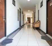 Others 2 Urbanview Hotel de Kopen Malang by RedDoorz