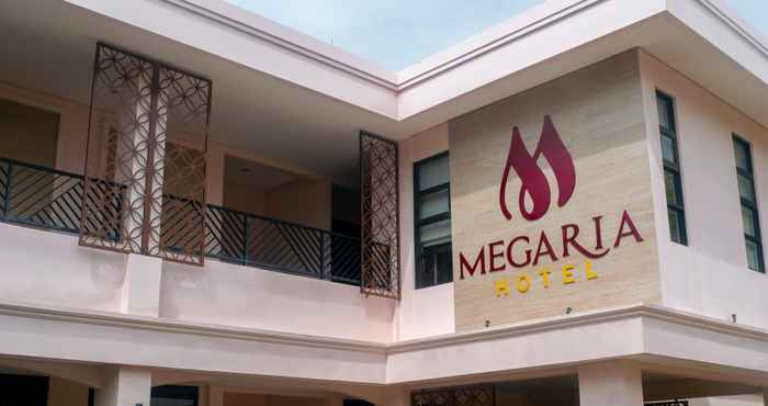 ภายนอกอาคาร Megaria Hotel Merauke