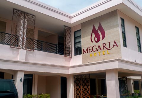 Exterior Megaria Hotel Merauke