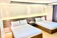 Kamar Tidur Hotel Euroasia by Bluebookers