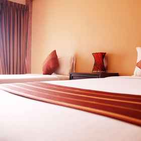 D Ma Hotel1 , 飯店坤敬