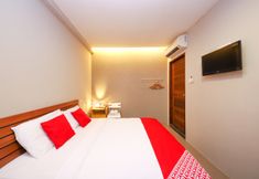 Bedroom 6 OYO 910 Hills Residence