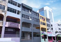 Exterior 2 OYO 910 Hills Residence