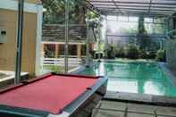 Swimming Pool Villa Kota Bunga Alyssum