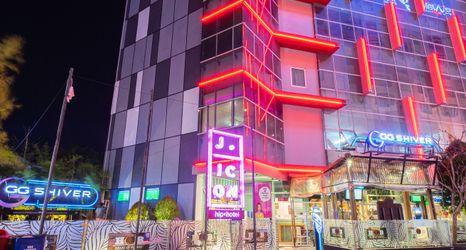 Exterior 2 J iCon Hip Hotel