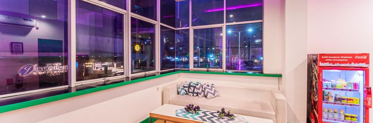 Lobby J iCon Hip Hotel