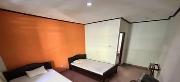 Kamar Tidur 2 HOTEL WARTA SARI