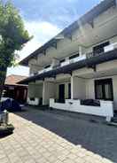 EXTERIOR_BUILDING HOTEL WARTA SARI