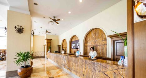 로비 2 Jpark Island Resort and Waterpark Cebu