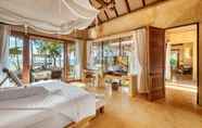 Kamar Tidur 4 High Season Pool Villa & Spa