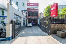 外観 Collection O Kebon Jeruk Near Taman Balai Kota