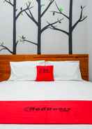 BEDROOM RedDoorz near Jogja Expo Center 2