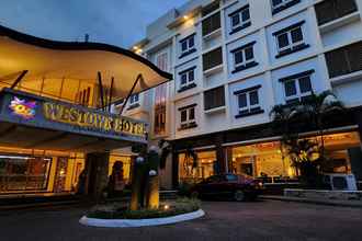 Luar Bangunan 4 MO2 Westown Hotel Iloilo - Smallville