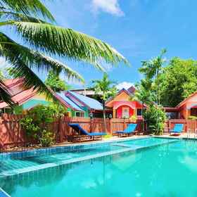 Swimming Pool 1 Phaithong Sotel Resort, Bucha Gallery and Restaurant Hotels