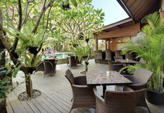 酒吧、咖啡厅和休息室 5 Puri Sabina Bed and Breakfast