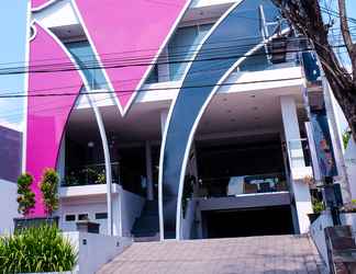 Exterior 2 Viva Hotel Kediri by Azana