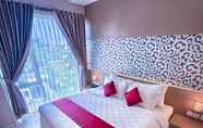 Kamar Tidur 4 Viva Hotel Kediri by Azana