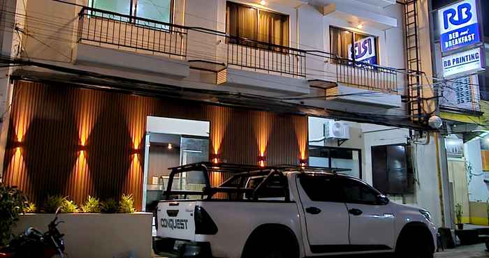 Luar Bangunan RB Bed and Breakfast