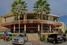 外部的 Grand Madani Hotel